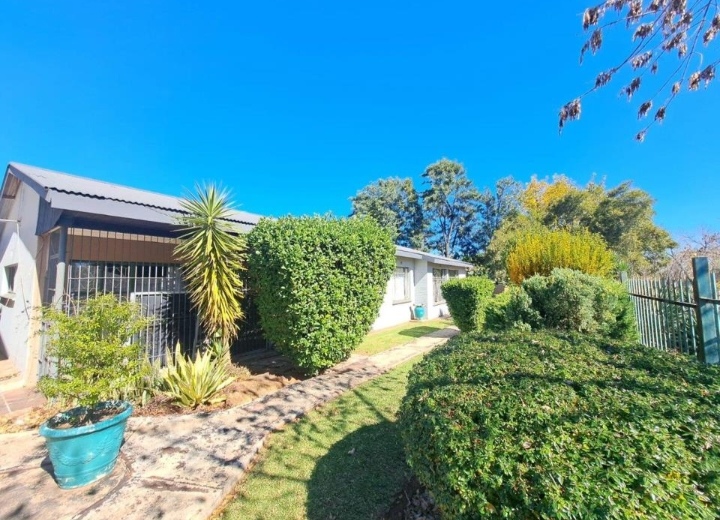 4 Bedroom Property for Sale in Roosheuwel North West